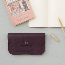 Charger l&#39;image dans la galerie, Portefeuille, Cat Chase, taille M, aubergine
