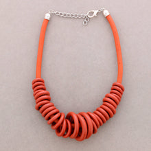 Charger l'image dans la galerie, Collier Anneaux Caoutchouc Bois