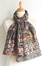 Charger l&#39;image dans la galerie, Hugues col 3 palissandre