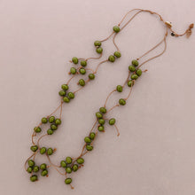 Charger l'image dans la galerie, Collier long double à perles pendantes en résine