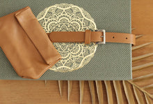 Charger l&#39;image dans la galerie, Ceinture fine camel en cuir