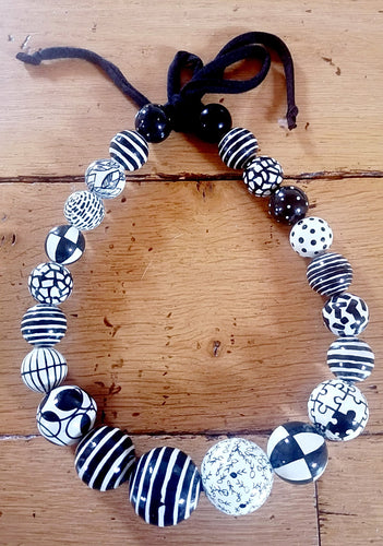 Collier noir&blanc